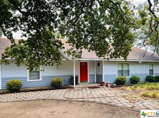 303 Boedeker Ln, Cameron, TX 76520