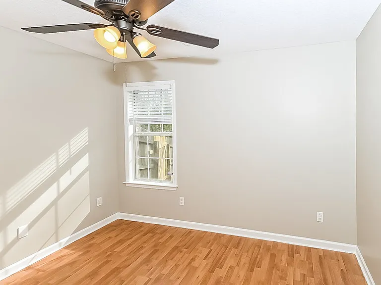 1236 Biloxi St — Photo 15
