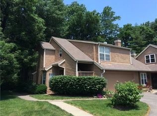 7797 Harbour Isle, Indianapolis, IN 46240