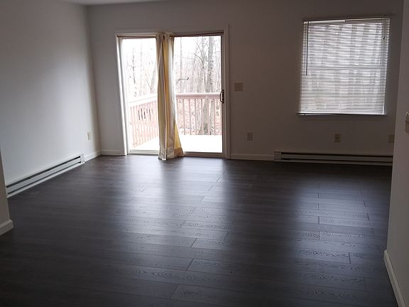 3rd image of 17 Hillcrest St #A