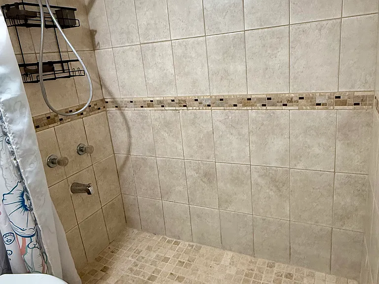 122 Franklin Ave #B — Photo 12