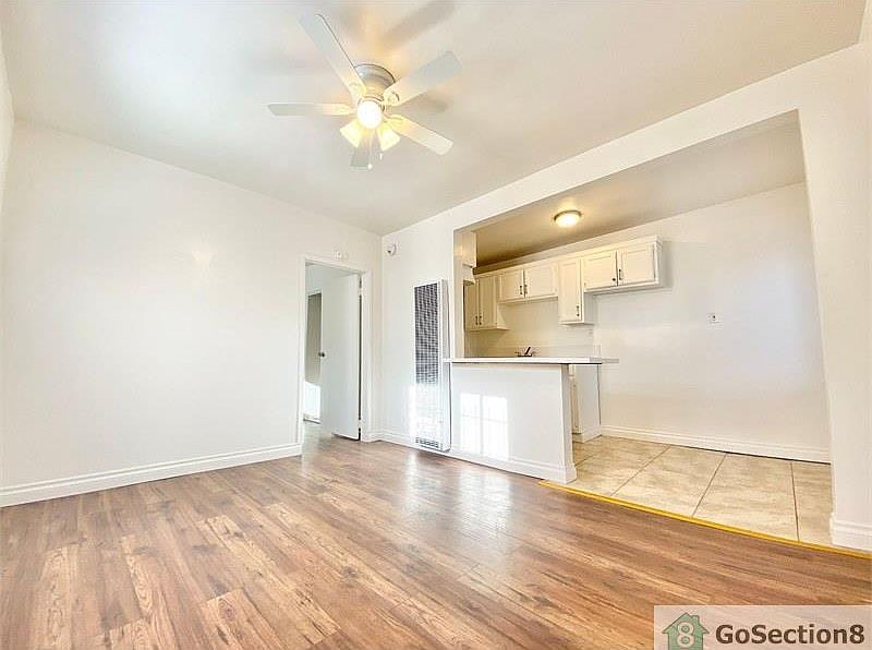 1st image of 703 W 70th St
