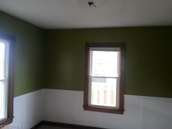 3rd image of 1686 Lexington Ave NW