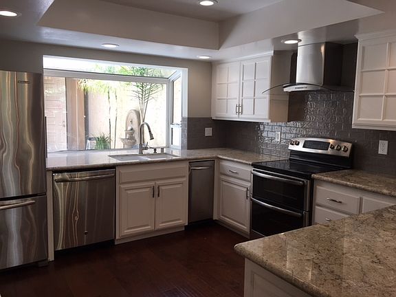 5th image of 275 Casitas Bulevar