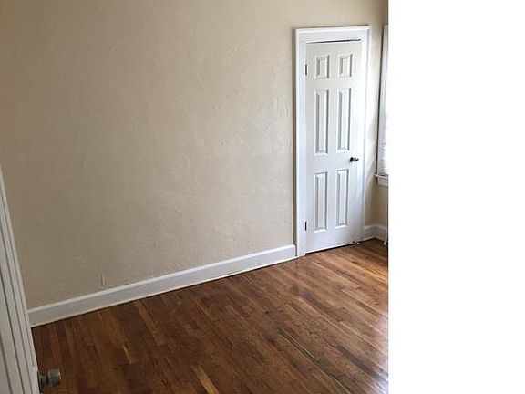 4th image of 3890 E 151st St