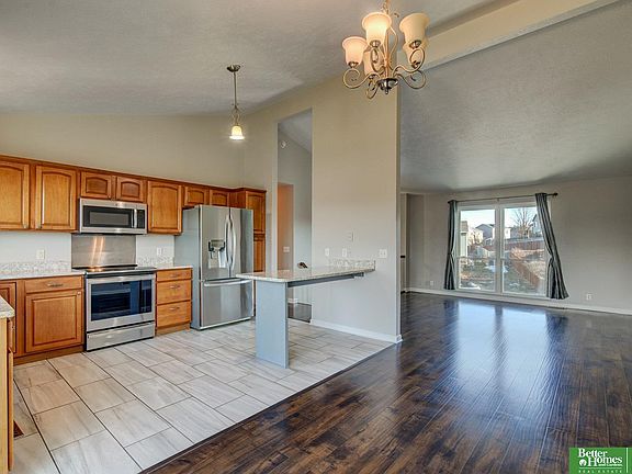 4th image of 16859 Fowler Ave