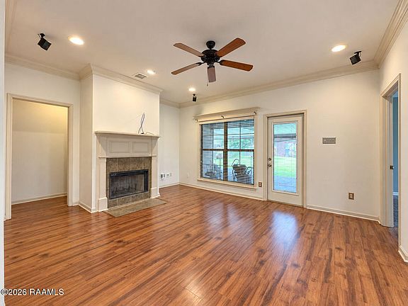 4th image of 115 Fawn Ln