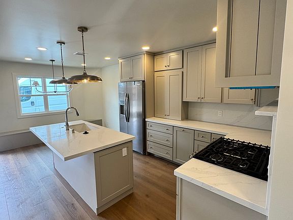 4th image of 1142 S Ditmar St #A