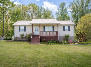 9555 N Highway 301 Hwy, Trenton, GA 30752