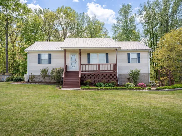 9555 N Highway 301 Hwy, Trenton, GA 30752