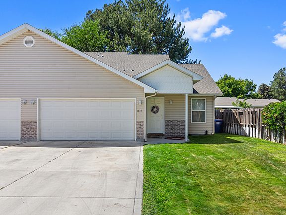 3rd image of 1717 Dora Dr N