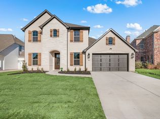 906 Highlands Ave, Aledo, TX 76008