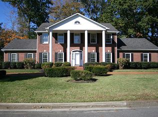 2304 Londonderry Dr, Murfreesboro, TN 37129