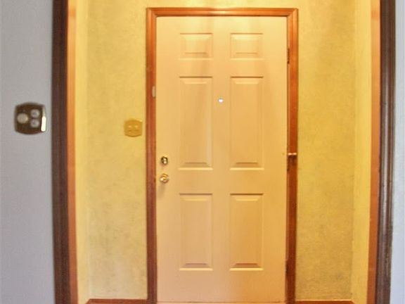3rd image of 2321 Lafayette Dr
