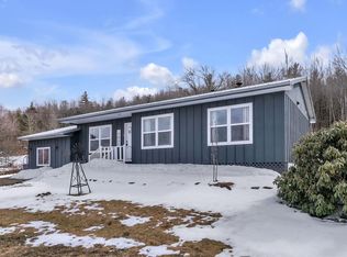 46 Sparrow Ln, Morrisville, VT 05661