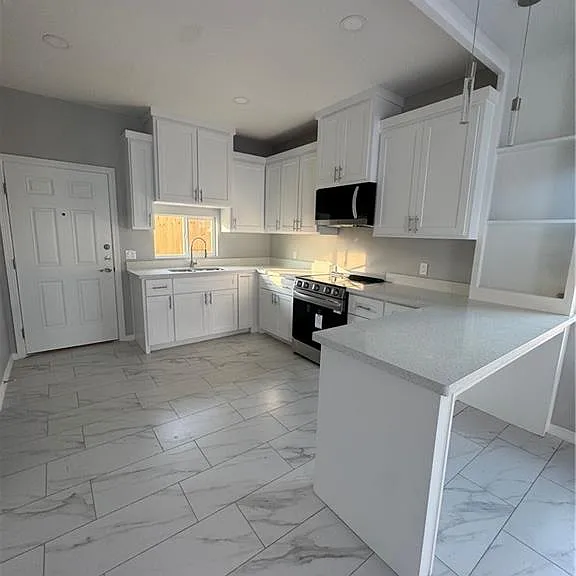 2109 Elsham Rd #2 — Photo 3
