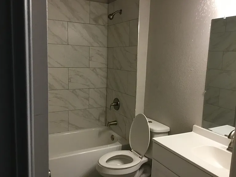 115 Rosedale Ave — Photo 16