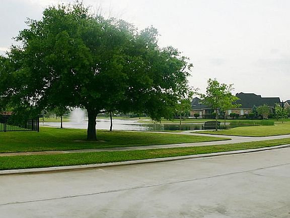 3rd image of 3614 Artesian Springs Ct