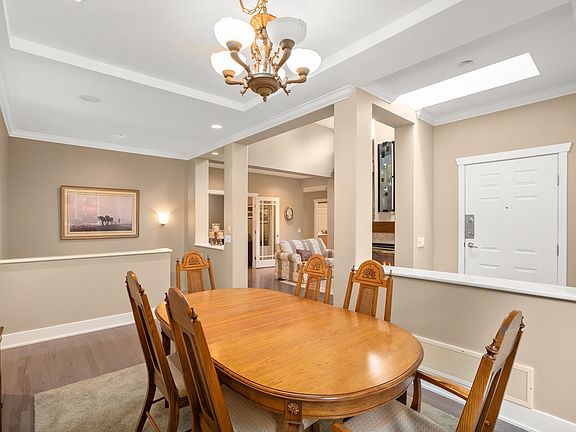4th image of 18088 8th Ave #40