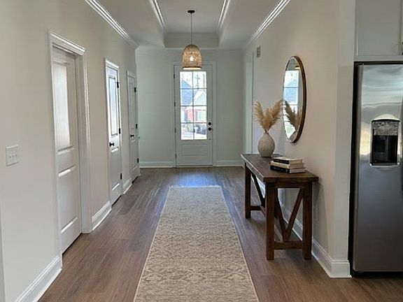 3rd image of 105 Patriot Point Ct