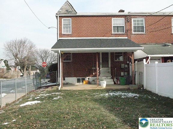 3rd image of 926 N 17th St