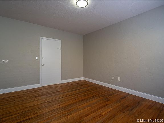 2nd image of 7510 Byron Ave APT 2L