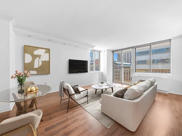 50 Lexington Avenue image 1 of 15