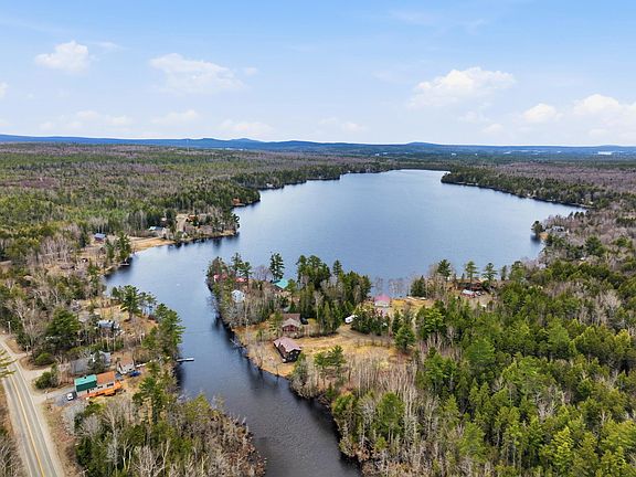 2nd image of 16 Middle Smith Pond Road