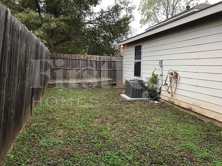 10640 Towerwood Dr — Photo 15