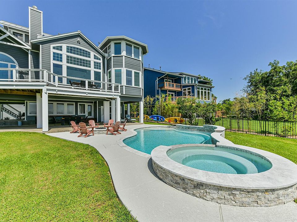 1st image of 605 Quintana Roo Pl