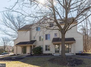 174 Woodlake Dr, Marlton, NJ 08053