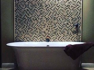 10855 De Soto Ave, Chatsworth, CA 91311