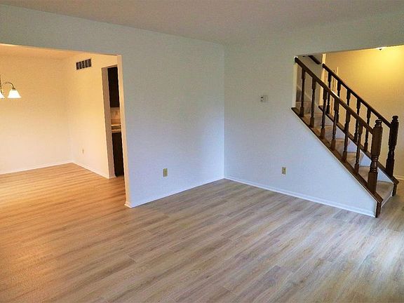 2nd image of 7656 Anderson Oaks Dr