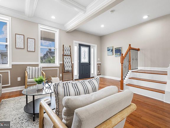 3rd image of 4104 W Forest Park Ave