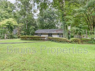 229 Creekwood Dr, Advance, NC 27006