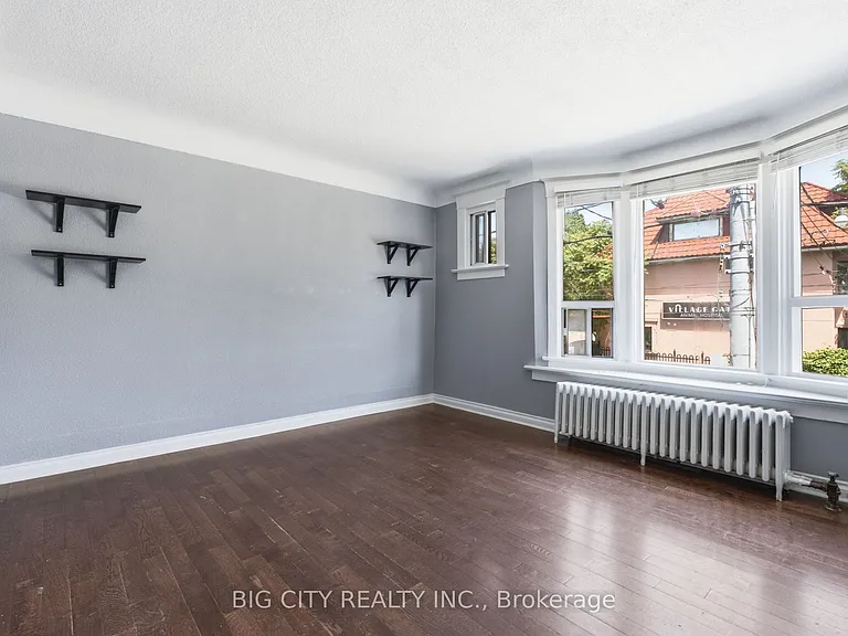 1362 Bathurst St #UPPER — Photo 16
