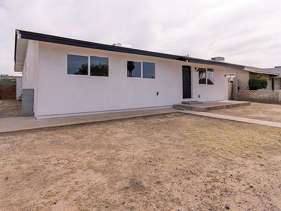 3rd image of 1301 W SUNLAND Avenue