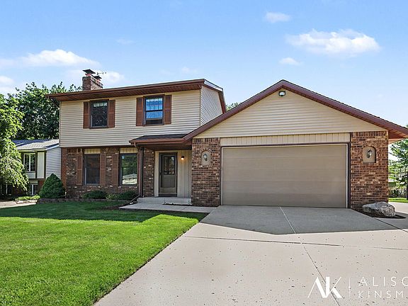 2nd image of 3714 Oskalossa Dr SW