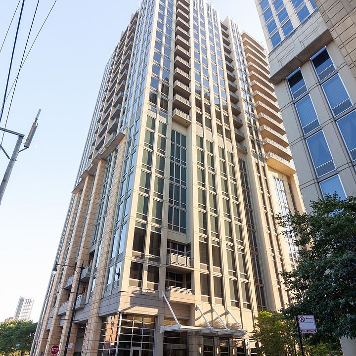 1st image of 700 N Larrabee St #72