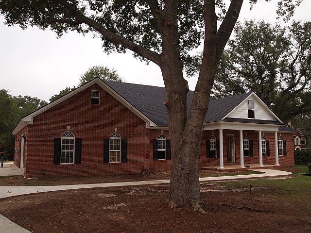1st image of 4828 Oak Arbor Dr