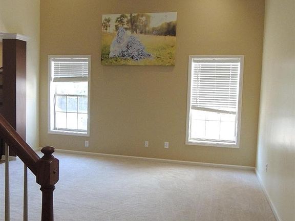 5th image of 2544 Rockaway Pl