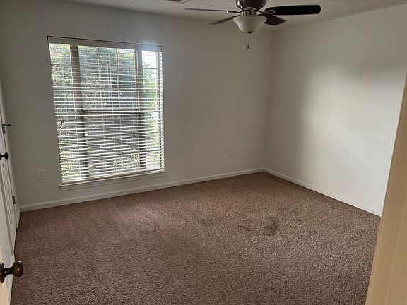 5th image of 2850 Longbow Ln