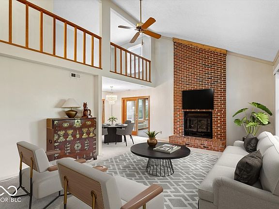 3rd image of 7424 Prairie Lake Dr