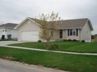 908 Blue Stem Cir, Norfolk, NE 68701