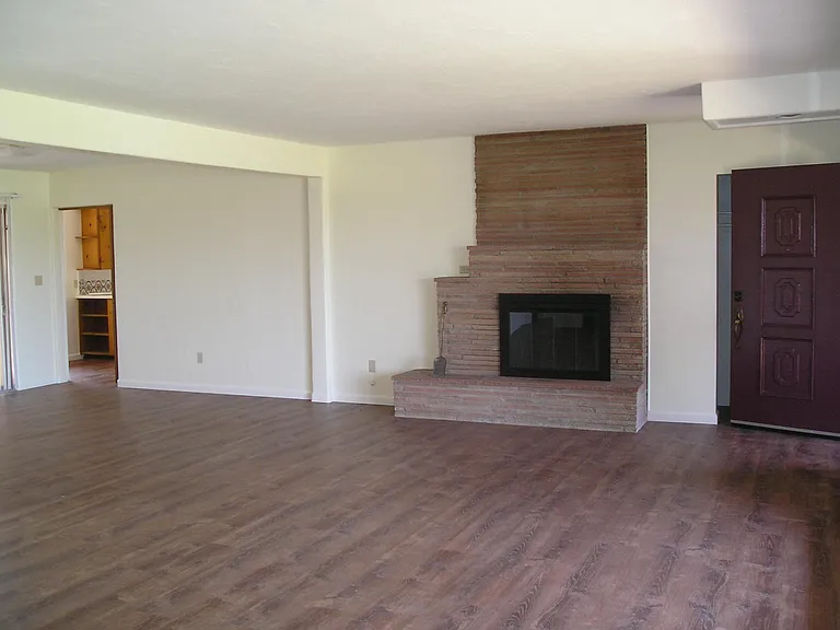 1545 Sunrise Dr — Photo 11
