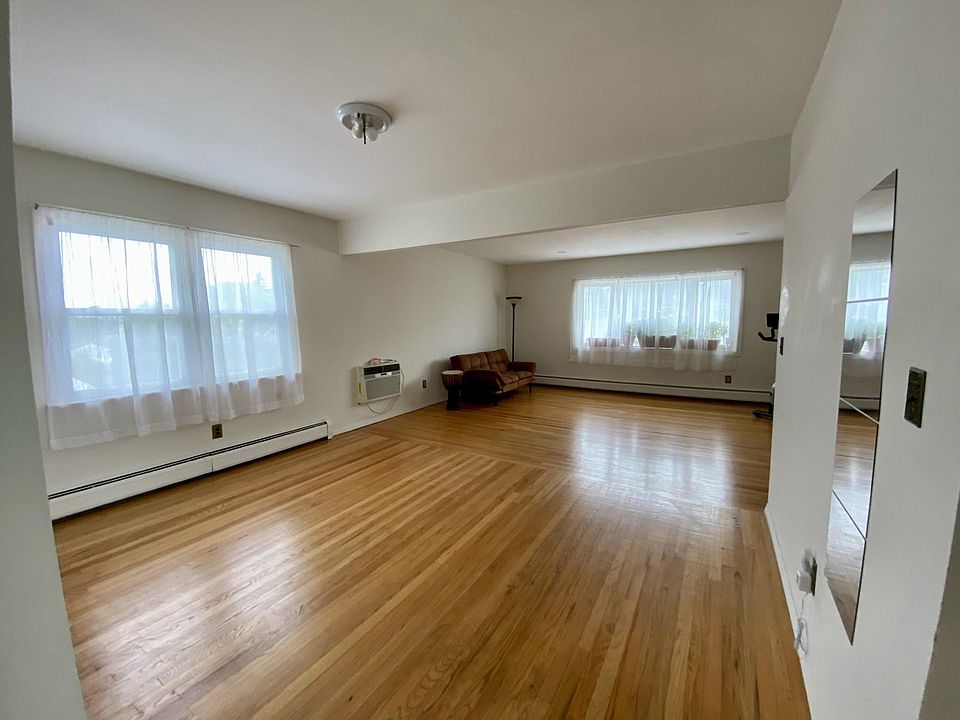 1st image of 1135 Stonewall Ln Floor 2