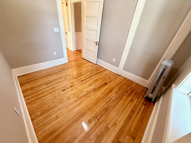 69 S Pleasant St #12 — Photo 29