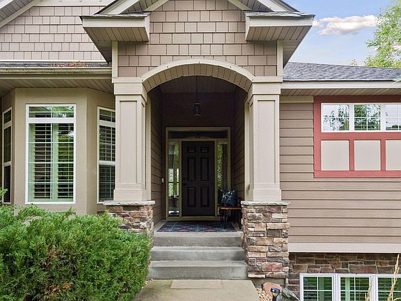 3rd image of 12844 Garrett Ct