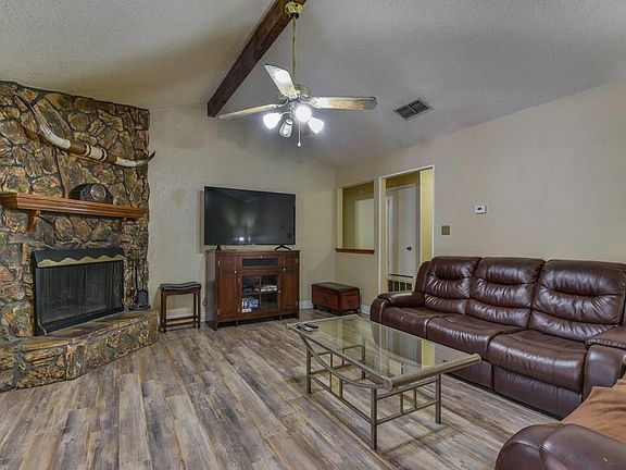 2nd image of 711 Running Creek Dr