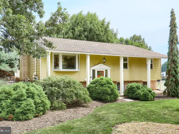 1 Brandywine Dr, Shrewsbury, PA 17361